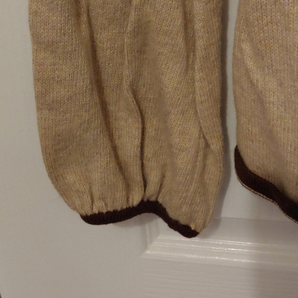 Eddie Bauer beige/pattern cardigan - Picture 4 of 5